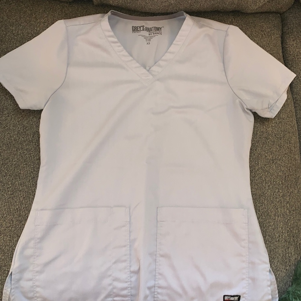 Greys anatomy scrub top size xsmall